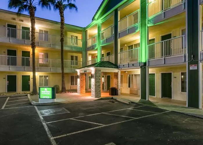 Motel 51 Extended Phoenix