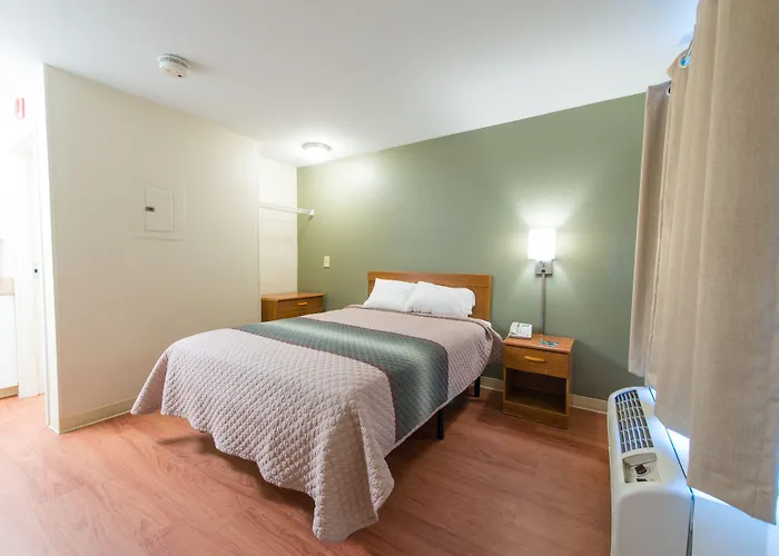 51 Extended Motel